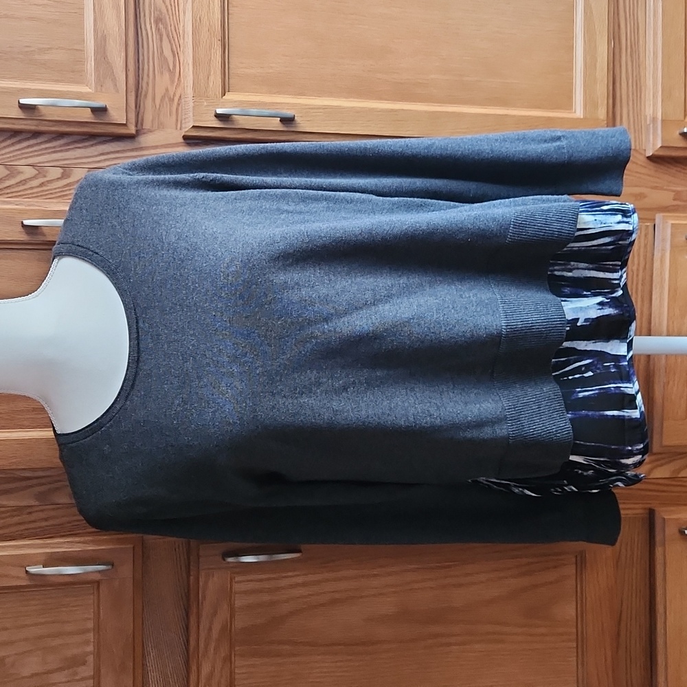 Simply Vera Vera Wang Doubke Layer Sweater and Tank Size Large Petite